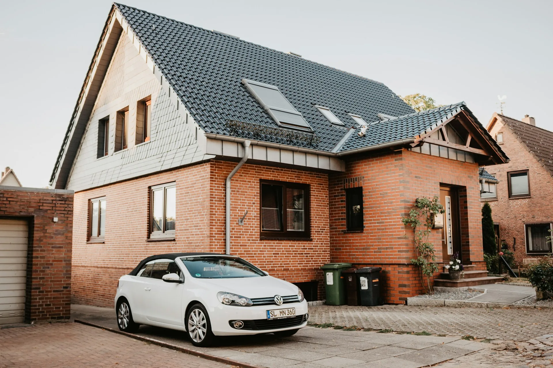 High Desert Roofing: Why Bend Homes Need a Different Kind of Roof Replacement